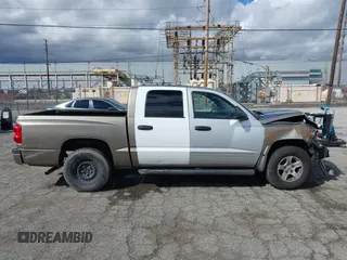 2007 Dodge Dakota SLT with VIN 1D7HE48N47S144084, listed as a IAAI auction lot 41798243 with 190,248 mi miles and . Bid and sale history available at carsss.com. Image 13.