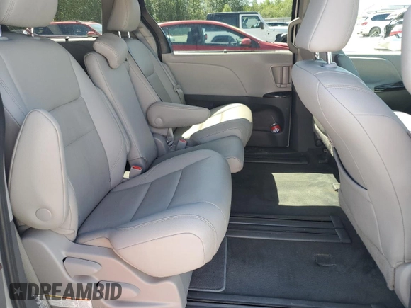 2020 Toyota Sienna XLE Auto Access Seat with VIN 5TDYZ3DC5LS077219, listed as a Copart auction lot 58377395 with 104,517 mi miles and Salvage title. Bid and sale history available at DreamBid. Image 11.