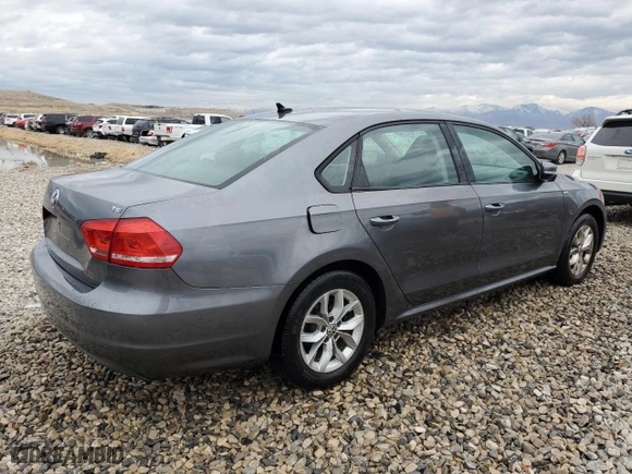 2015 Volkswagen Passat 1.8T Wolfsburg Ed with VIN 1VWAT7A30FC097718, listed as a Copart auction lot 44588395 with 145,760 mi miles and Salvage Title. Bid and sale history available at carsss.com. Image 3.