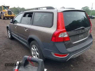 2008 Volvo XC70 with VIN YV4BZ982281039829, listed as a IAAI auction lot 42471835 with 148,169 mi miles and . Bid and sale history available at DreamBid. Image 3.