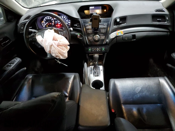 2013 Acura ILX Premium with VIN 19VDE1F5XDE020550, listed as a Copart auction lot 49076205 with 157,000 mi miles and Salvage title. Bid and sale history available at DreamBid. Image 8.