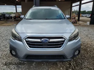 2018 Subaru Outback Premium z VIN 4S4BSACC1J3354152, wystawiony jako Copart lot #61222515 z przebiegiem 89 726 mil mil oraz Czysty tytuł • Clean title. Historia ofert i sprzedaży dostępna na DreamBid. Obrazek 5.