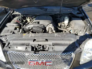 2014 GMC Yukon XL SLT with VIN 1GKS2KE71ER120403, listed as a Copart auction lot 47988025 with 234,271 mi miles and Clean Title. Bid and sale history available at carsss.com. Image 12.