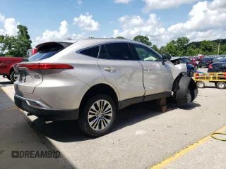 2022 Toyota Venza LE with VIN JTEAAAAH2NJ100870, listed as a Copart auction lot 59356854 with 39,087 mi miles and Salvage Title. Bid and sale history available at carsss.com. Image 3.