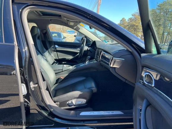 2014 Porsche Panamera with VIN WP0AA2A71EL010339, listed as a Copart auction lot 53249195 with 94,880 mi miles and Clean Title. Bid and sale history available at carsss.com. Image 5.