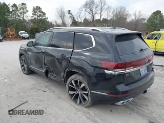 2024 Volkswagen Atlas SEL Premium R-Line with VIN 1V2FR2CA2RC574836, listed as a IAAI auction lot 41663458 with 15,527 mi miles and . Bid and sale history available at DreamBid. Image 3.