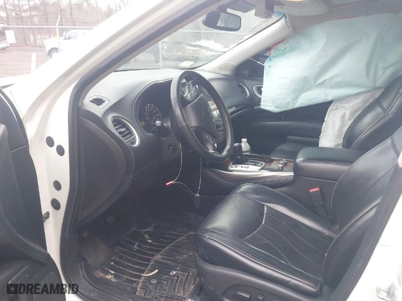 2014 Infiniti QX60 with VIN 5N1AL0MM4EC552630, listed as a IAAI auction lot 41658004 with 154,688 mi miles. Bid and sale history available at carsss.com. Image 5.