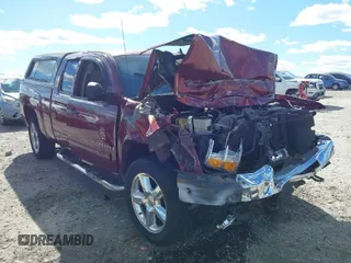2009 Chevrolet Silverado 1500 LT with VIN 2GCEC29J191116748, listed as a IAAI auction lot 41732180 with 170,524 mi miles. Bid and sale history available at carsss.com. Image 1.