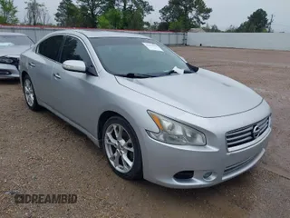 2014 Nissan Maxima 3.5 S with VIN 1N4AA5AP8EC485834, listed as a IAAI auction lot 41903982 with 134,161 mi miles. Bid and sale history available at carsss.com. Image 1.