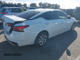2020 Nissan Altima 2.5 S with VIN 1N4BL4BV4LC212960, listed as a IAAI auction lot 41785081 with 122,494 mi miles. Bid and sale history available at carsss.com. Image 4.