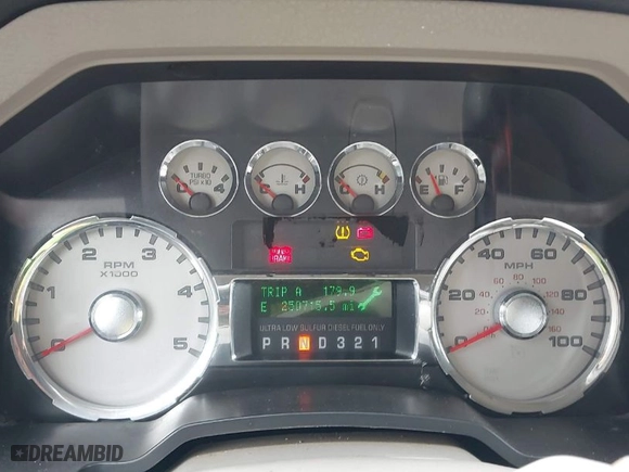 2009 Ford Super Duty F-250 SRW XL with VIN 1FTSW21R59EA73624, listed as a IAAI auction lot 42077112 with 250,715 mi miles. Bid and sale history available at carsss.com. Image 7.