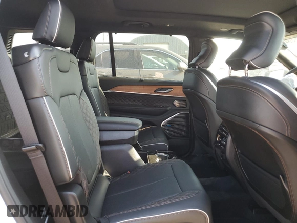 2023 Jeep Grand Cherokee Summit Reserve with VIN 1C4RJKEG3P8736786, listed as a Copart auction lot 59098804 with 16,064 mi miles and Salvage title. Bid and sale history available at DreamBid. Image 11.