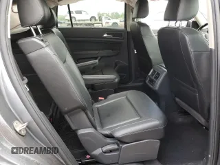 2019 Volkswagen Atlas SEL with VIN 1V2MR2CA5KC539270, listed as a Copart auction lot 53301005 with 111,245 mi miles and Salvage title. Bid and sale history available at DreamBid. Image 11.