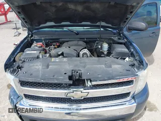 2007 Chevrolet Silverado 1500 LS with VIN 2GCEC13C071544988, listed as a IAAI auction lot 41908784 with 161,463 mi miles and . Bid and sale history available at DreamBid. Image 10.