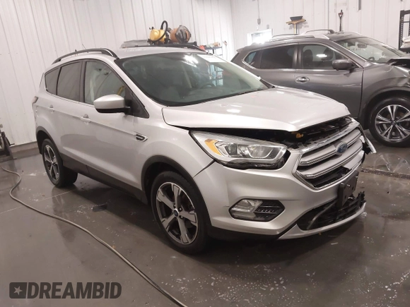 2017 Ford Escape SE with VIN 1FMCU0GD7HUD18367, listed as a IAAI auction lot 41695099 with 54,185 mi miles. Bid and sale history available at carsss.com. Image 1.