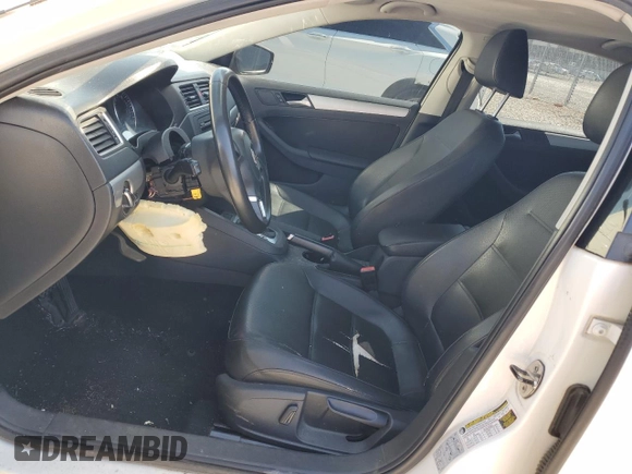 2013 Volkswagen Jetta SE with VIN 3VWDP7AJ7DM284045, listed as a Copart auction lot 52328525 with Not provided miles and Salvage title. Bid and sale history available at DreamBid. Image 7.