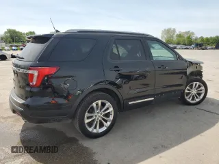 2018 Ford Explorer XLT z VIN 1FM5K7D88JGB97285, wystawiony jako Copart lot #53915735 z przebiegiem 116 397 mil mil oraz Czysty tytuł • Clean title. Historia ofert i sprzedaży dostępna na DreamBid. Obrazek 3.