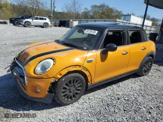 2015 MINI Cooper Hardtop 4 Door with VIN WMWXS5C50FT837414, listed as a Copart auction lot 50129135 with 205,284 mi miles and Salvage Title. Bid and sale history available at carsss.com. Image 1.