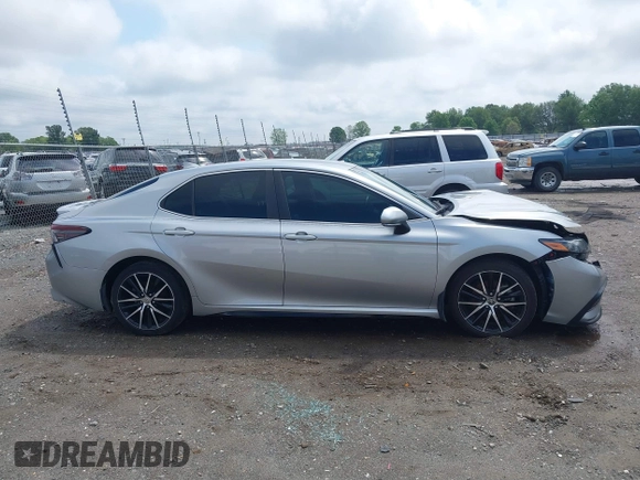 2021 Toyota Camry SE Nightshade with VIN 4T1T11AK3MU542610, listed as a IAAI auction lot 39350024 with 71,086 mi miles and . Bid and sale history available at DreamBid. Image 13.