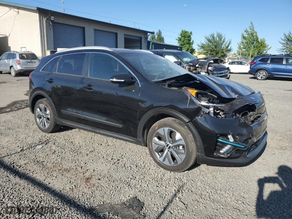 2019 Kia Niro EV EX Premium with VIN KNDCE3LG0K5029951, listed as a Copart auction lot 64608344 with 20,082 mi miles and Salvage Title. Bid and sale history available at carsss.com. Image 4.