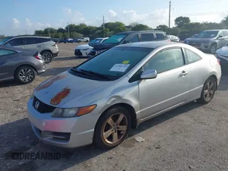 2008 Honda Civic Cpe LX with VIN 2HGFG126X8H549596, listed as a IAAI auction lot 41944130 with 116,336 mi miles. Bid and sale history available at carsss.com. Image 17.