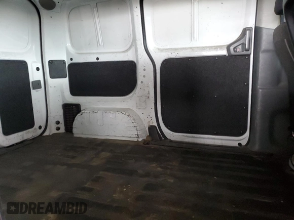 2015 Nissan NV200 SV z VIN 3N6CM0KN6FK698302, wystawiony jako Copart lot #54595845 z przebiegiem 187 416 mil mil oraz Czysty tytuł • Clean title. Historia ofert i sprzedaży dostępna na DreamBid. Obrazek 11.