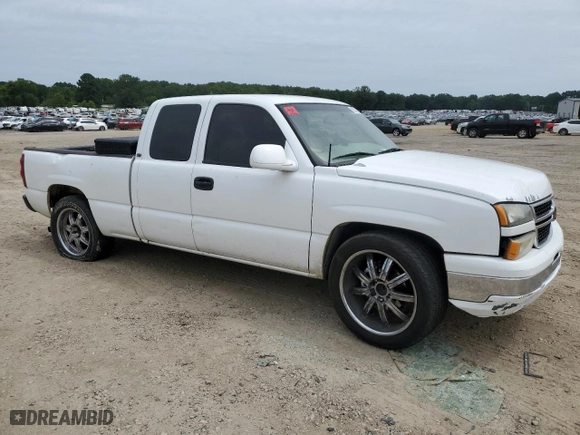 2007 Chevrolet Silverado 1500 Classic Work Truck with VIN 1GCEC19VX7Z113753, listed as a Copart auction lot 66804324 with 248,567 mi miles and Salvage Title. Bid and sale history available at carsss.com. Image 4.