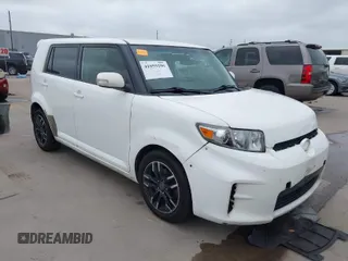 2013 Scion xB with VIN JTLZE4FE4DJ036152, listed as a IAAI auction lot 41959299 with 435,064 mi miles. Bid and sale history available at carsss.com. Image 1.