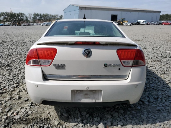 2010 Mercury Milan Hybrid z VIN 3MEDM0L31AR628337, wystawiony jako Copart lot #54600285 z przebiegiem 139 701 mil mil oraz Szkoda całkowita • Salvage title. Historia ofert i sprzedaży dostępna na DreamBid. Obrazek 6.