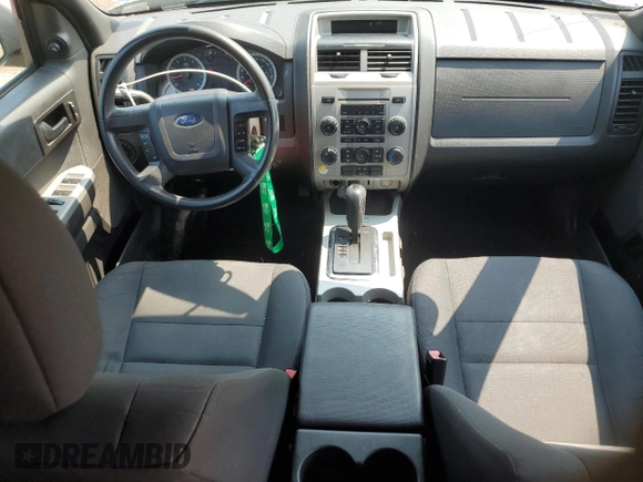 2012 Ford Escape XLT z VIN 1FMCU9DG8CKB35535, wystawiony jako Copart lot #60202675 z przebiegiem 205 750 mil mil oraz Szkoda całkowita • Salvage title. Historia ofert i sprzedaży dostępna na DreamBid. Obrazek 8.