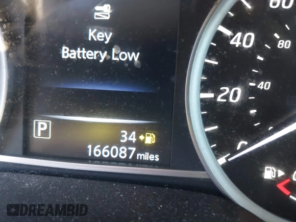 2017 Nissan Sentra SR z VIN 3N1AB7AP0HY230144, wystawiony jako IAAI lot #41826101 z przebiegiem 166 087 mil mil oraz . Historia ofert i sprzedaży dostępna na DreamBid. Obrazek 7.