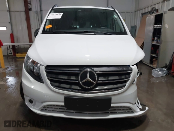 2023 Mercedes-Benz Metris with VIN W1WV0FEY8P4332203, listed as a IAAI auction lot 41510870 with 8,203 mi miles and . Bid and sale history available at DreamBid. Image 13.