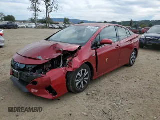 2017 Toyota Prius Plus with VIN JTDKARFP3H3002933, listed as a Copart auction lot 52901595 with 44,986 mi miles and Salvage title. Bid and sale history available at DreamBid. Image 1.