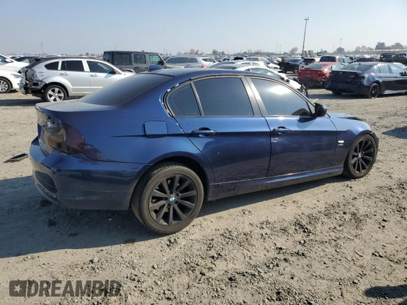 2011 BMW 3 Series 328i xDrive with VIN WBAPK7C52BF085932, listed as a Copart auction lot 43279515 with 0 mi miles and Salvage Title. Bid and sale history available at carsss.com. Image 3.