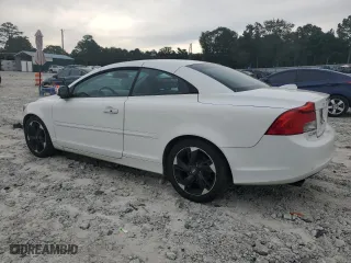 2012 Volvo C70 T5 with VIN YV1672MC9CJ123598, listed as a Copart auction lot 71211514 with 172,248 mi miles and Clean Title. Bid and sale history available at carsss.com. Image 2.