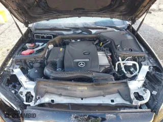 2018 Mercedes-Benz E-Class E 300 with VIN WDDZF4KB3JA411700, listed as a IAAI auction lot 41284765 with 58,084 mi miles. Bid and sale history available at carsss.com. Image 10.