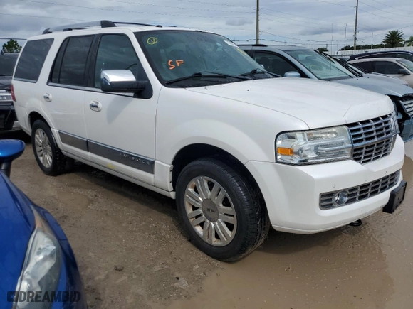2012 Lincoln Navigator with VIN 5LMJJ2H55CEL03661, listed as a Copart auction lot 73853264 with 162,191 mi miles and Non Repairable. Bid and sale history available at carsss.com. Image 4.