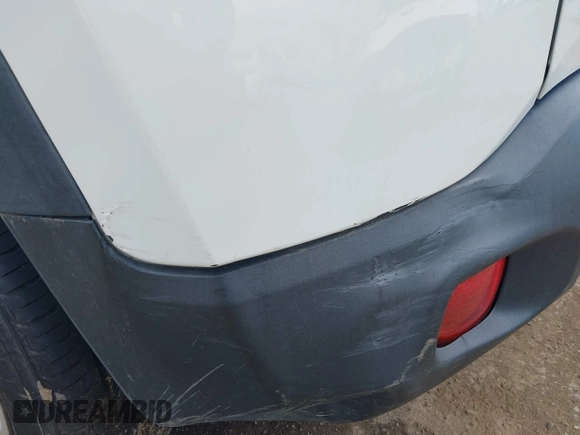 2015 Jeep Renegade Latitude with VIN ZACCJABT0FPB65587, listed as a IAAI auction lot 41913717 with 116,830 mi miles. Bid and sale history available at carsss.com. Image 19.