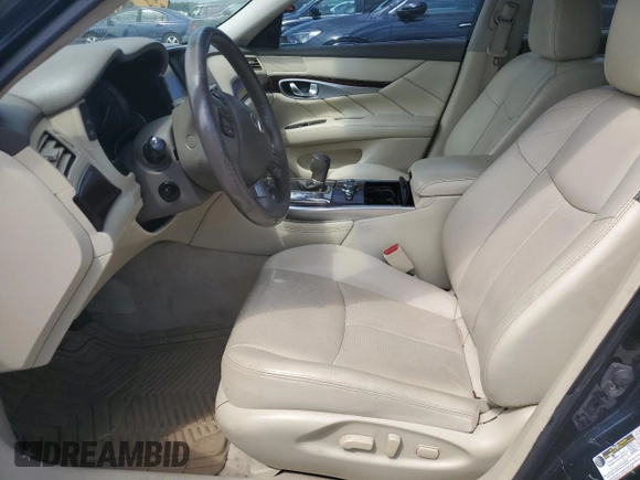 2017 Infiniti Q70 3.7 z VIN JN1BY1PR3HM210529, wystawiony jako Copart lot #68966204 z przebiegiem Nie podano mil oraz Nie do naprawy • Non repairable. Historia ofert i sprzedaży dostępna na DreamBid. Obrazek 7.