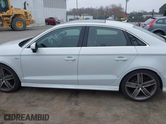 2016 Audi A3 z VIN WAUG7GFF0G1006414, wystawiony jako IAAI lot #41804752 z przebiegiem 107 767 mil mil oraz . Historia ofert i sprzedaży dostępna na DreamBid. Obrazek 14.