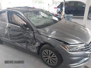 2020 Volkswagen Jetta S с VIN 3VWC57BU2LM083601, выставлен на аукционе IAAI как лот 42299170 с пробегом 59 039 миль миль и . История ставок и продаж доступна на DreamBid. Изображение 6.