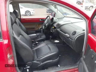 2007 Volkswagen New Beetle Coupe with VIN 3VWPW31C07M516760, listed as a IAAI auction lot 41450083 with 132,462 mi miles. Bid and sale history available at carsss.com. Image 5.