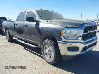 2019 Ram 2500 Tradesman with VIN 3C6UR5HJ5KG568168, listed as a IAAI auction lot 41467083 with 139,763 mi miles. Bid and sale history available at carsss.com. Image 1.