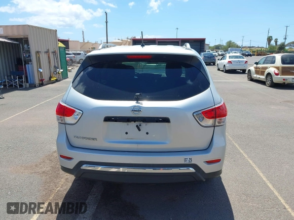 2016 Nissan Pathfinder SV with VIN 5N1AR2MN9GC615324, listed as a IAAI auction lot 42184115 with 67,673 mi miles. Bid and sale history available at carsss.com. Image 16.