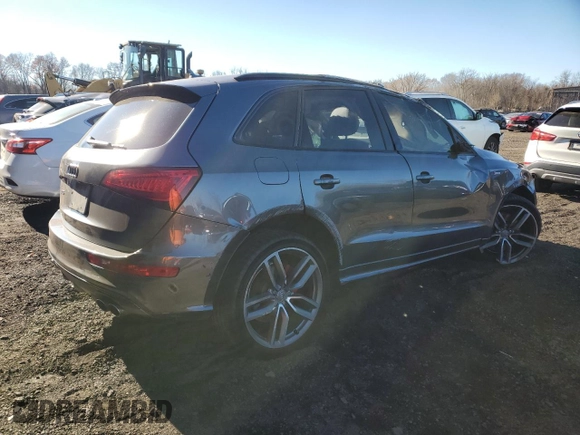 2016 Audi SQ5 Premium Plus with VIN WA1CCAFP0GA021105, listed as a Copart auction lot 79465394 with 133,434 mi miles and Salvage Title. Bid and sale history available at carsss.com. Image 3.
