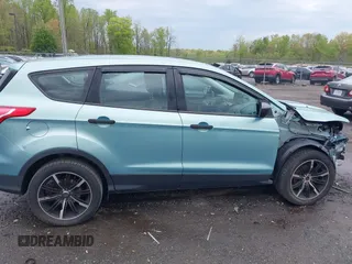 2013 Ford Escape S with VIN 1FMCU0F75DUD00309, listed as a IAAI auction lot 42017289 with 184,026 mi miles. Bid and sale history available at carsss.com. Image 14.