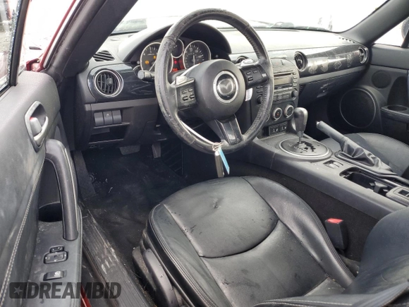 2015 Mazda MX-5 Miata Grand Touring z VIN JM1NC2PF8F0240439, wystawiony jako Copart lot #79513224 z przebiegiem 121 540 mil mil oraz Szkoda całkowita • Salvage title. Historia ofert i sprzedaży dostępna na DreamBid. Obrazek 8.