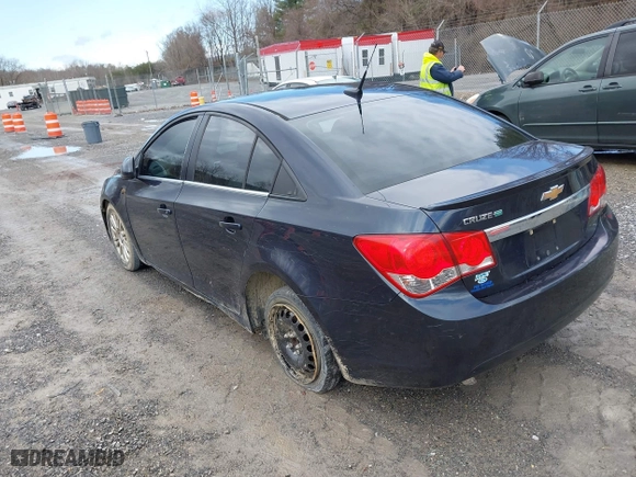 2014 Chevrolet Cruze ECO with VIN 1G1PH5SB6E7117687, listed as a IAAI auction lot 41716074 with 135,355 mi miles. Bid and sale history available at carsss.com. Image 3.