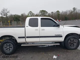 2000 Toyota Tundra SR5 with VIN 5TBBT4415YS052476, listed as a IAAI auction lot 41542124 with 273,045 mi miles. Bid and sale history available at carsss.com. Image 13.
