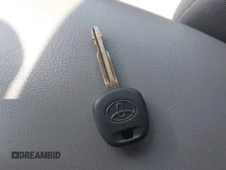 2008 Toyota RAV4 Limited с VIN JTMZD31V085093608, выставлен на аукционе IAAI как лот 42041980 с пробегом 127 613 миль миль и . История ставок и продаж доступна на DreamBid. Изображение 11.